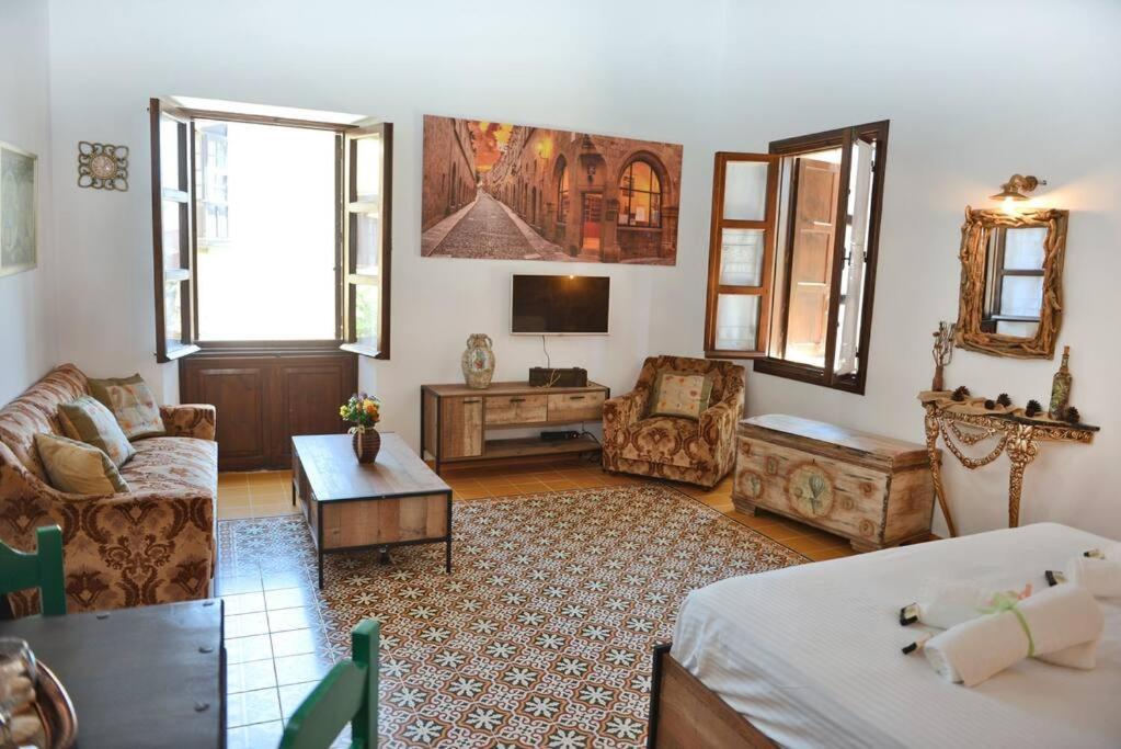 Meandros Suite In Old Town Rhodes City Екстериор снимка