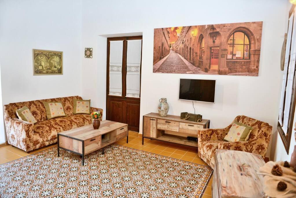 Meandros Suite In Old Town Rhodes City Екстериор снимка