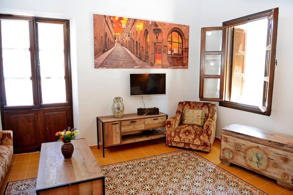 Meandros Suite In Old Town Rhodes City Екстериор снимка