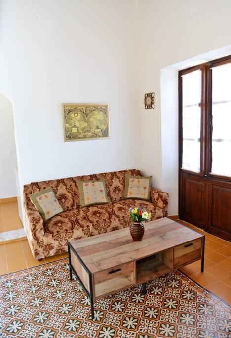 Meandros Suite In Old Town Rhodes City Екстериор снимка